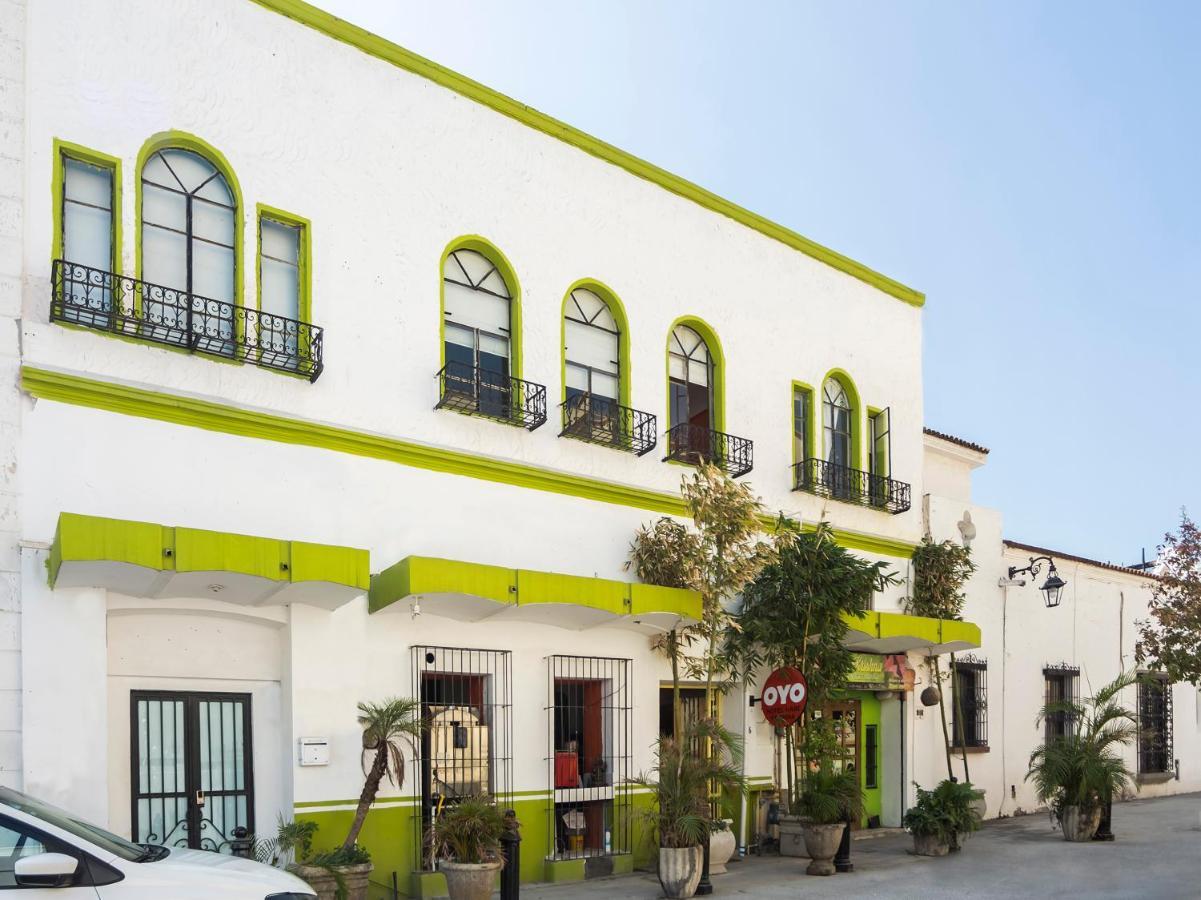 Oyo Hotel Hare Krishna Monterrei Exterior foto