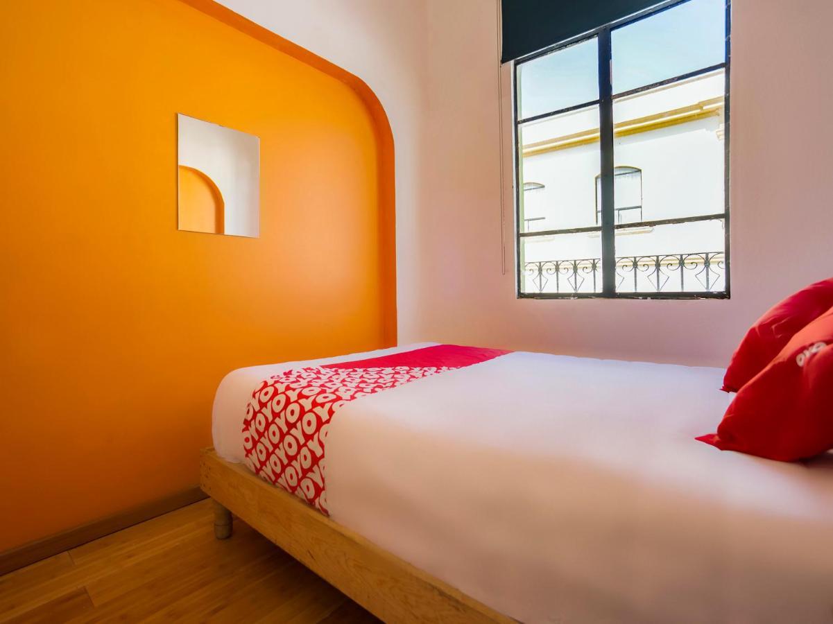 Oyo Hotel Hare Krishna Monterrei Exterior foto